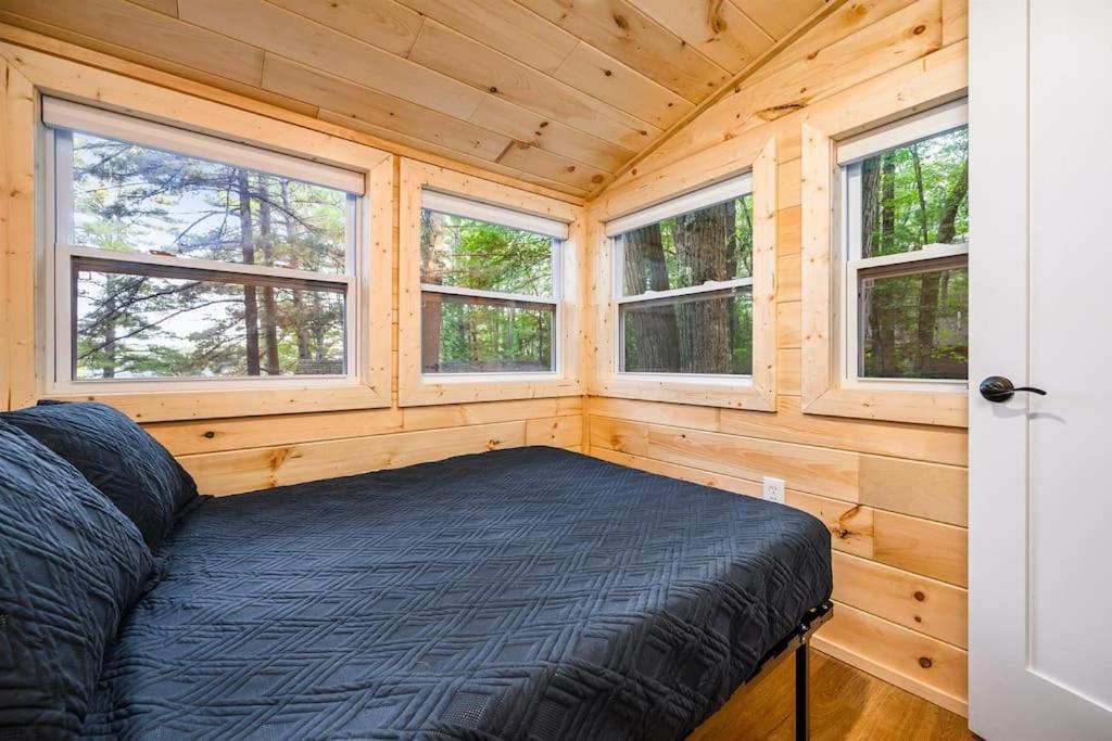 Arbutus Lake 3 Bedroom Cottage Traverse City Eksteriør billede